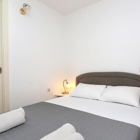 Apartments And Rooms With Parking Space Marina, Trogir - 5953 Экстерьер фото