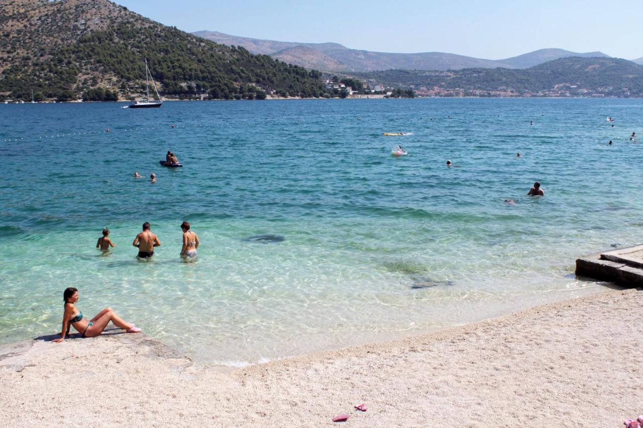 Apartments And Rooms With Parking Space Marina, Trogir - 5953 Экстерьер фото