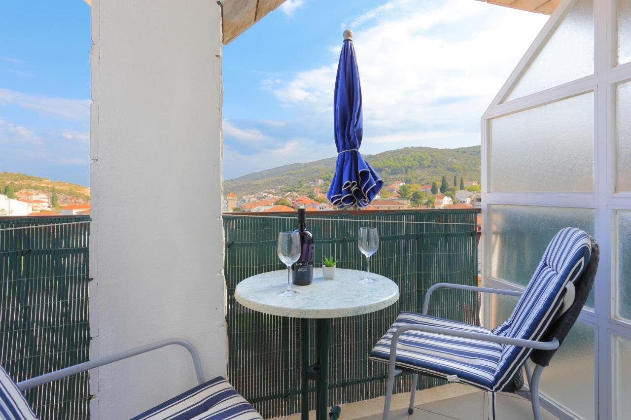 Apartments And Rooms With Parking Space Marina, Trogir - 5953 Экстерьер фото