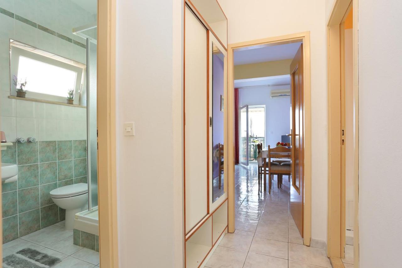 Apartments And Rooms With Parking Space Marina, Trogir - 5953 Экстерьер фото