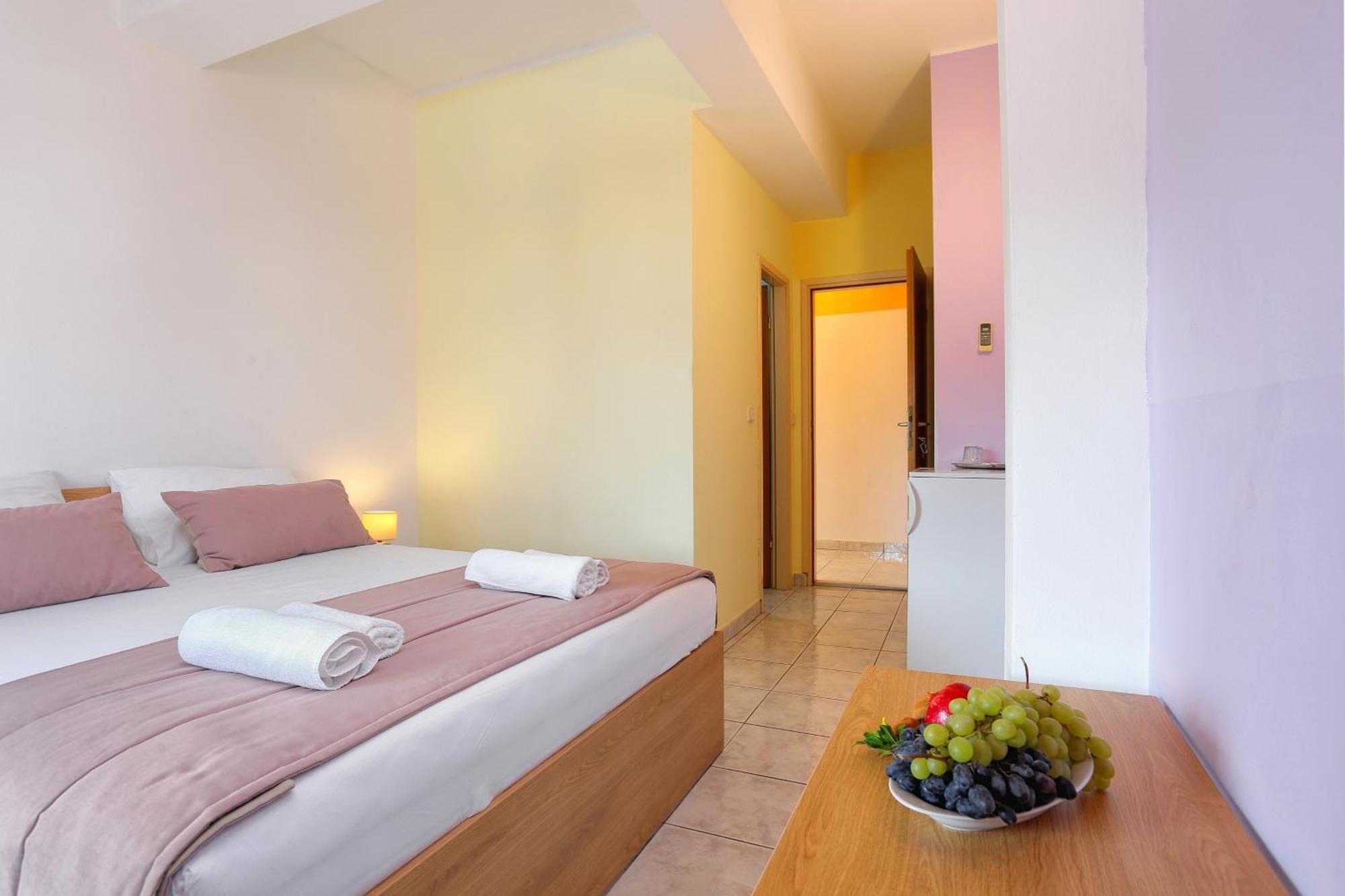 Apartments And Rooms With Parking Space Marina, Trogir - 5953 Номер фото